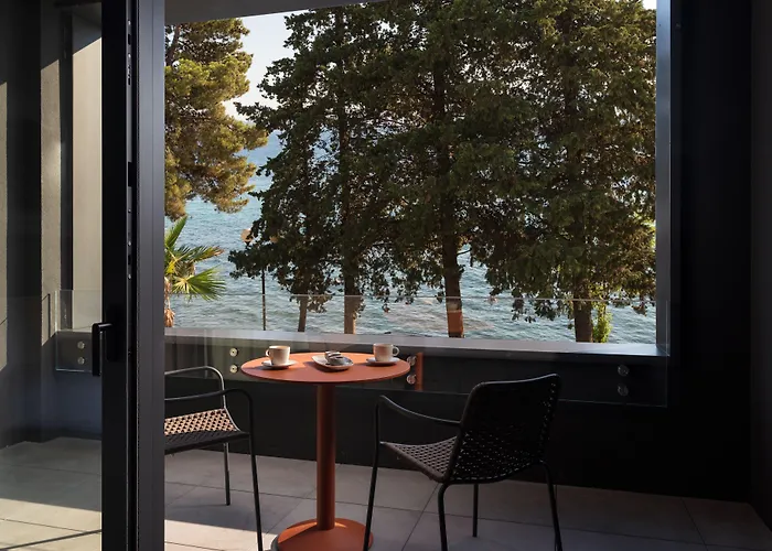 La Vista Suites