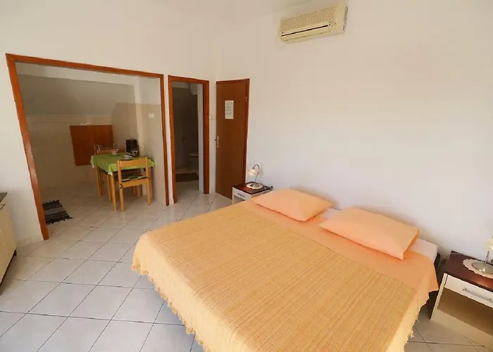Studio Apartments Pavin